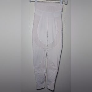 Lululemon New Ambition Super High-Rise Tight 28"